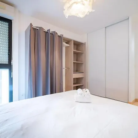 Apartment Le St Charles, T2, Terrasse, Centre *