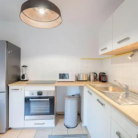 Le St Charles, T2, Terrasse, Centre Apartment *